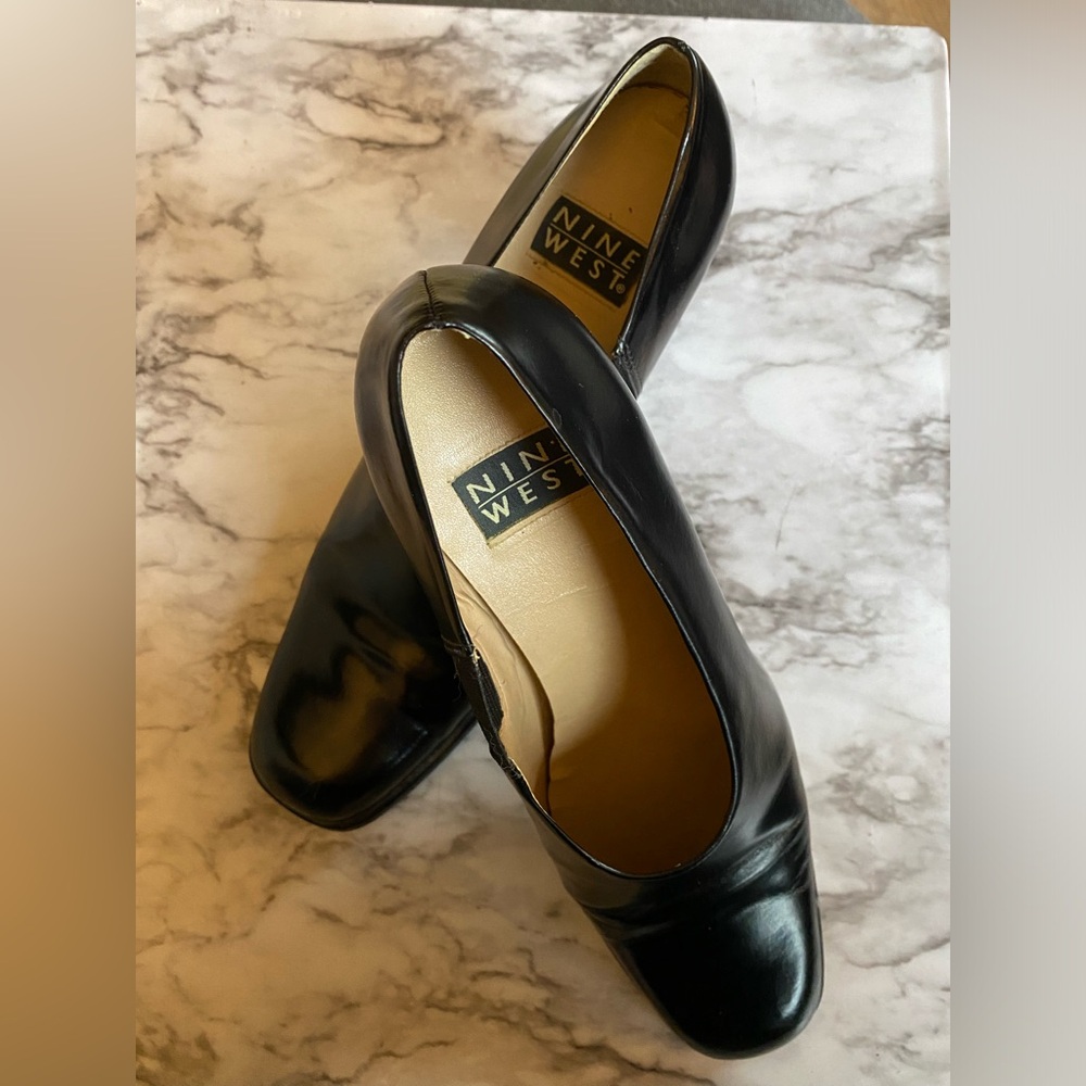 The PERFECT Nine West Black Women's Pumps sz 9 1/2